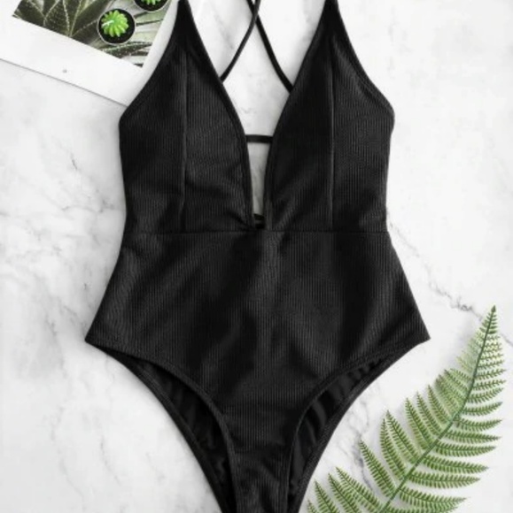 !SOLD! Zaful Ribbed Black Plunge Bikini - Picture 4 of 6